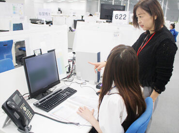 研修制度も整っています！
最初の3か月間で先輩が丁寧に教えてくれて、
覚えた商品の問い合わせから対応できるので安心です！