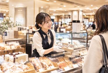 ファッション人材リンク株式会社【FJLNAGOYA】 ﾟ*｡☆ NEWスタッフ募集 ☆。*ﾟ
未経験OK！