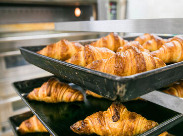 パンマール 近隣の方には話題のパン屋さん♪
10:00～14:00の短時間勤務◎
シフトは相談しながら決めていきましょう★