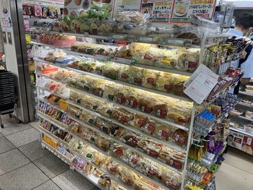 地下鉄中山駅構内という好立地♪
雨に濡れず、日に焼けず…
通勤ラクラクなのが人気のポイント◎