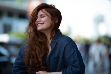 ファッション人材リンク株式会社【FJL】 ﾟ*｡☆ NEWスタッフ募集 ☆。*ﾟ
髪色・ネイル自由♪
20～30代男女staff活躍
未経験相談OK
制服貸出あり