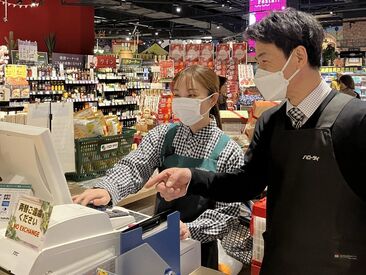 未経験大歓迎!!
先輩スタッフが丁寧に教えるので、
初めての方でも安心してスタートできます♪