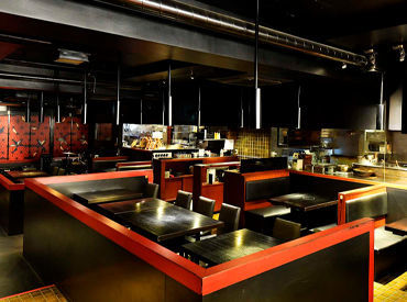 -社員登用の実績多数-
実はアルバイトからスタートして
社員になった方もたくさん！
『将来を安定させたい』そんな方も大歓迎◎