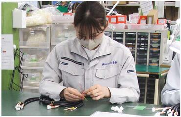 株式会社カスタム電子　八王子工場 無理なく続けたい主婦(夫)さん歓迎！
手先を使った作業なので
モノ作りが好きな方ならすぐに慣れます◎