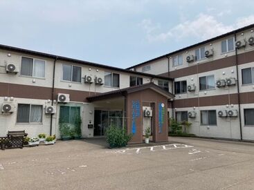 ★待遇も充実★きれいな施設★
賞与年2回/昇給年1回♪
安定収入目指せます◎
なんと！別府に保養所もあるんです！
