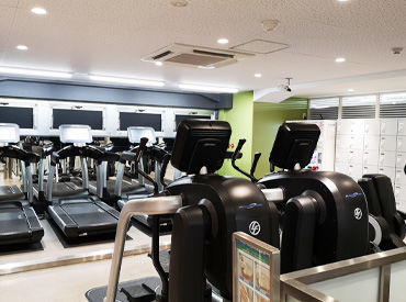 普通はお金がかかるジムが【利用無料！】
月会費を払わずにトレーニングが可能
お金を稼ぎながらスタイルアップも目指せます♪