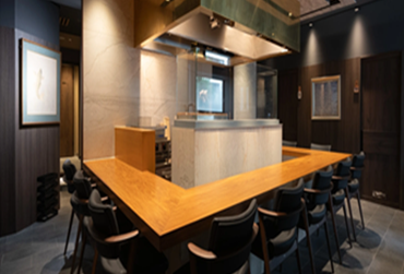 炭火焼 平八郎 未経験でも高時給スタート！
「一人だと不安…」という方はお友達と一緒にご応募もOK♪