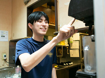 鳥メロ　大正駅前店【AP_0974_3】 コツコツ作業がお好きな方、歓迎♪
シンプルワーク＆丁寧な研修があるので
バイトデビューの方も安心してスタートできます★