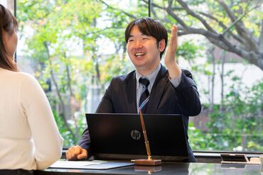 丁寧な言葉遣いや、
臨機応変な対応力が身につく♪
将来や、就活にもきっと役立つスキルが身につきますよ◎