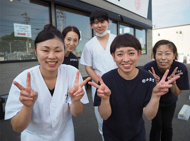 <食券制でかんたん接客★>
バイトデビュー・久しぶりのお仕事復帰にも◎
食券制なので、オーダーとお会計はありません!!