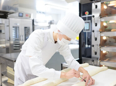 「小さいころの夢はパン屋さん!」
そんな方は一緒に働きましょう♪
好きなパンがスタッフ特典でお得に買えますよ◎