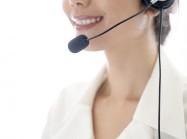 服装・髪型・髪色自由♪ネイルやピアスもOK！
勤務中もオシャレができるから気分UPで働けます★