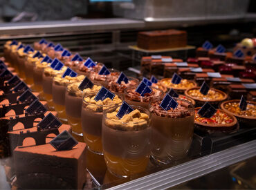 ＊＊嬉しい特典いっぱい＊＊
社割で高級チョコレートをお得にGET♪
さらに…誕生月には、
豪華バースデ―プレゼントあり‼