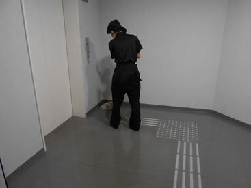 株式会社信陽　※中央区日本橋 和気あいあいとした雰囲気の職場♪
スタッフ同士仲が良いので
新しく入った方もすぐに馴染めます☆
ぜひ、挑戦してくださいね！