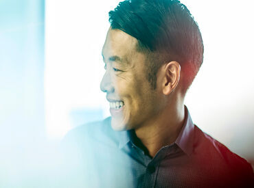 ▼お財布ピンチなら…▼
【給与前払い】もできるから安心して!
急な支払い、友達のお誘いもカバー◎