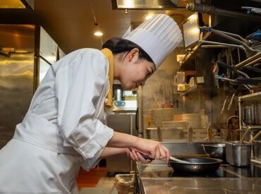 高校生も歓迎★
安心の研修、マニュアル完備で
バイトデビューも安心してスタートできます!!