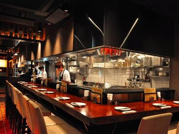 ランチ帯に勤務できる方積極採用中！！
代々木八幡駅・代々木公園駅のどちらからもアクセス可◎
通学途中にササッとお仕事♪*