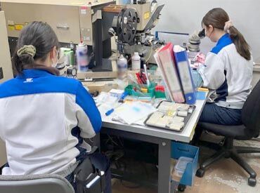 医療機器と聞くと難しいように思えるかもしれませんが…
専門知識は一切いりません!
お仕事はていねいに教えるのでご安心を◎