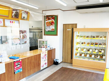 ほっかほっか亭三津店 ＼長年愛される"ほか弁″で働こう!／
お客様に美味しいお弁当で
笑顔もお届け★
初めてのバイトでも大丈夫な
シンプル作業です◎