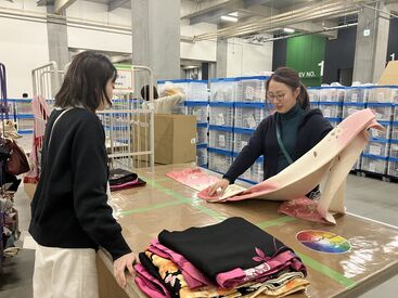 日本の伝統工芸品から世界の一流ブランドまで…
様々な商品に触れながら、知識と経験を身に着けることができます!