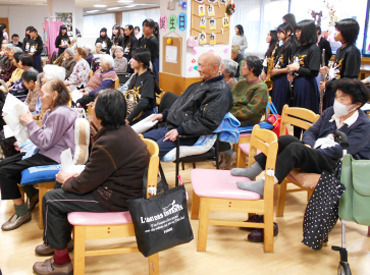 特別養護老人ホーム ふれ愛の家 ＼人柄重視で採用中／
「正/準看護師資格を活かしたい！」
「看護師資格を介護で活かしたい！」
など介護に興味がある方大歓迎！