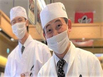 回転寿司 寿司虎 都城店 未経験者大歓迎！*:･ﾟ
先輩スタッフが丁寧に教えますよ◎
初めてでも安心してください♪