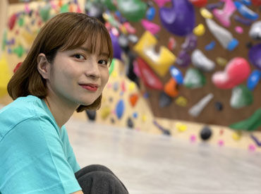ボルダリングジム釧路店(9983) ＼未経験さんも大歓迎／
ボルダリングが好きな方も、
経験がない方も皆さん大歓迎★