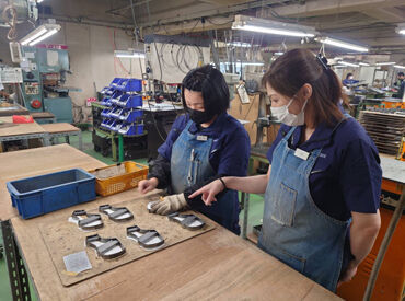 株式会社ユニバース テープはがしや台引きなど、シンプルなお仕事♪
徐々に色んな作業をお願いするので、飽きてしまうこともありません！◎