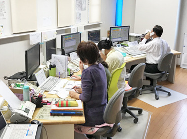 ＜正社員登用も積極実施中！＞
頑張り次第でパートから正社員を目指せるチャンスもありますよ◎
正社員登用実績あり☆