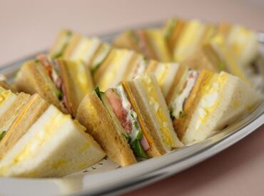 進々堂 本社工場 ＼美味しいパンが社割30％OFF／
自分へのランチに♪家族へのお土産に、
購入する方も多いんですよ(＾＾☆