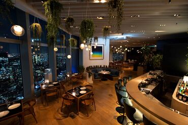 都内の名所が見渡せる夜景は圧巻です★
お客様の大切なひと時に寄り添います