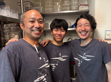 居酒屋 えいと ＊魚介に特化した居酒屋＊
お客様とのコミュニケーションも多く、日々楽しく働けます◎
