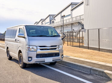 \安定の正社員に!/
未経験スタートのスタッフがほとんどなので、
異業種からの転職でも馴染みやすい♪