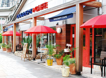 DOGDEPT お台場東京ビーチ店 全国にアパレルショップやカフェ、ドッグランを展開★かわいいグッズばかりで、出勤するだけでわくわく♪