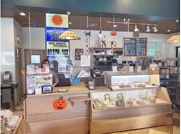 アルバイトが初めての方も大歓迎！
長く続けてくれているスタッフも多いので何でも聞いてください◎