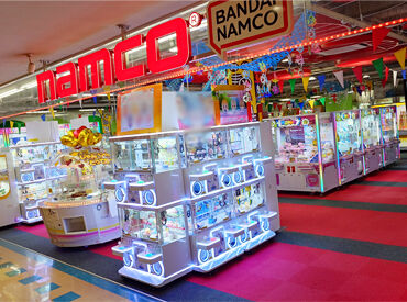 未経験からスタートしたスタッフが多数活躍中!
お客様もスタッフも楽しめるお店を一緒に作っていきましょう♪