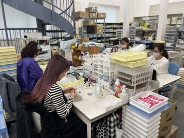 株式会社K・タナカトレーディング 髪型・髪色自由！
自分らしいスタイルでお仕事OK◎
服装も私服でOKなので
おしゃれもしっかり楽しめますよ♪