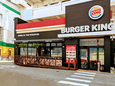 【バイトデビュー・副業にも◎】
立ち仕事だから体を動かして働きたい方にオススメ!!
チームで協力して行うので達成感も超抜群★