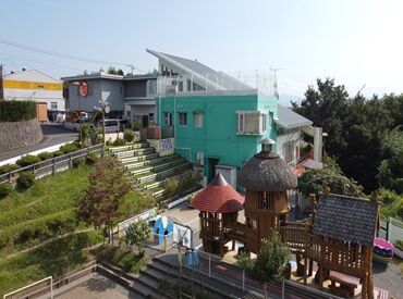 恵明キッズコスモスビレッジ コスモスが咲く丘で、
子ども達が元気で楽しく過ごせる環境です