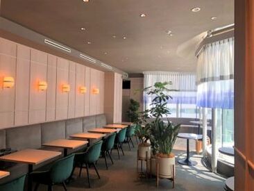 丸福珈琲店 ザ・パーラー岩田屋本店 バイトデビューさんも大歓迎★
扶養内での勤務や安定派の方もOK！
フリーターさん・主婦さん・学生さんなど
幅広く活躍中♪