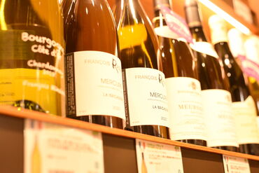 高時給×人気の百貨店でのお仕事◎
安定して働きながら、接客スキルなども身に付けられます★