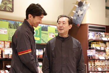 ヤオコーは中途入社に力を入れています！
「定年前に新しいことを始めたくて…」
そんな方のチャレンジも応援します！