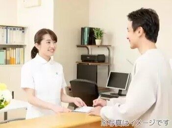 眼科で患者さまの受付や、検査補助のお仕事をお願いします＊
お仕事はしっかり教えるので初めての方もご安心ください♪