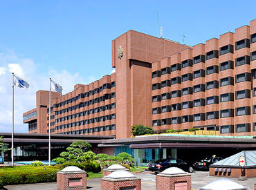 城山観光株式会社　SHIROYAMA HOTEL kagoshima ＜憧れのホテルでバイトデビュー♪＞
華やかな婚礼や宴会を支えるお仕事！
普段とはひと味違う特別な空間で働けます◎
