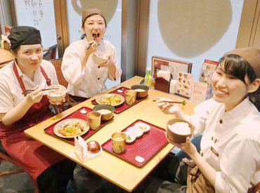 定食屋百菜 旬 イオンモールKAGOSHIMA BAY店［088］ リニューアルオープンスタッフ募集！
学生・主婦(夫)・フリーター皆さん大歓迎！
履歴書不要！お気軽に面接にお越し下さい♪