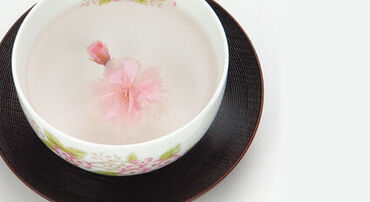 学歴や経験は一切不問!
幅広い世代のスタッフが活躍中。
それぞれの個性やペースを大切にしながら
のびのびと働ける環境です◎