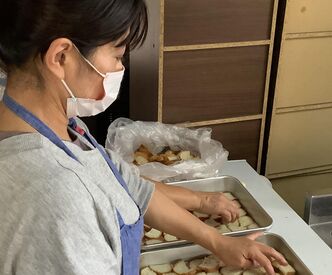 山の麓にある完全個室のいろり焼き
お客様自身がいろりで季節の食材をやいて食するお店です◎