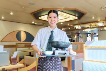 研修制度があるため、調理未経験もOK◎
マニュアル完備で、先輩が実際の調理を一緒に行いながら丁寧に教えます!