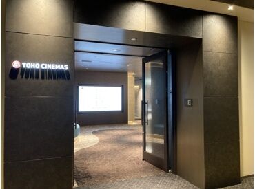 日比谷駅周辺にある本社オフィス勤務！
通いやすくて便利◎
もちろん交通費は全額支給いたします！