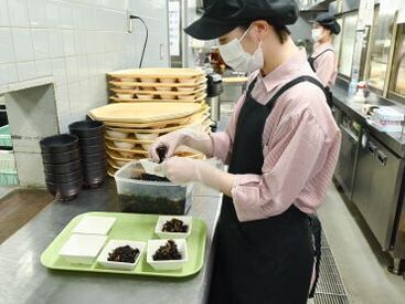 NHK大阪なにわ食堂 「NHK大阪なにわ食堂」で
スタッフ大募集～★★★
調理経験は不要！
お気軽にご応募ください◎